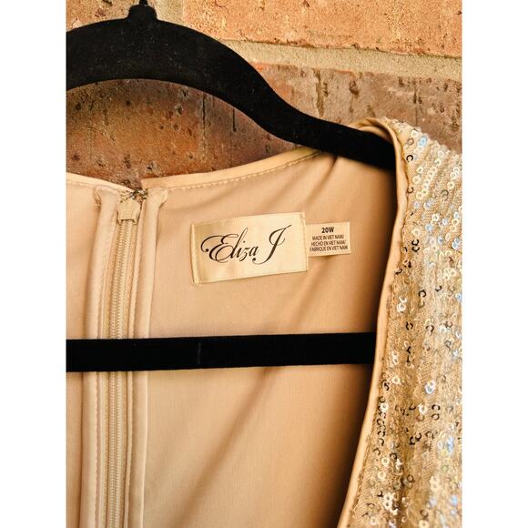 Eliza J. Silver Sequence Dress Size 20 NWT - Picture 4 of 4